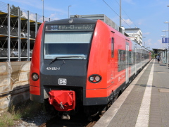 Baureihe 424 der |DBAG| (S-Bahn Köln) im |Bf| @kt;